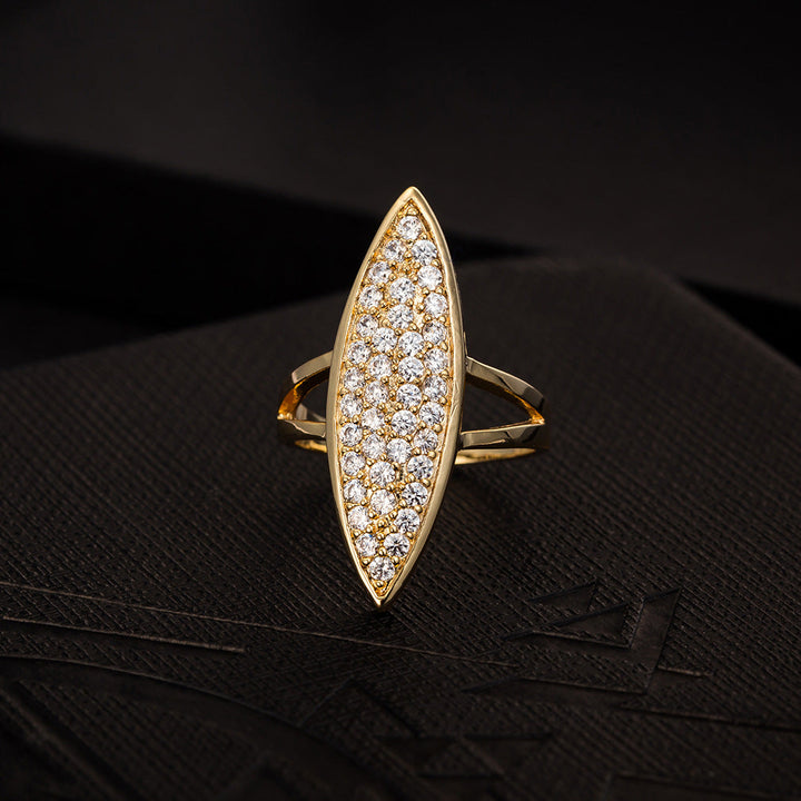 Vintage oval crystal ring